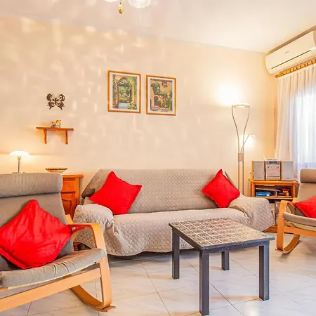 2 Bedroom In * La Florida (Valencia)